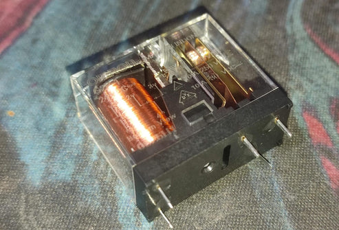 G2R-1-DC24 OMRON 24V 10A SPDT Relay 28.8x12.7mm IBAT21499