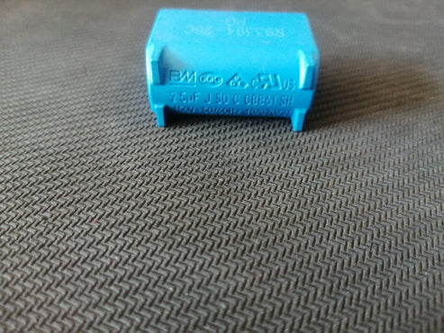 2.5uF 450V AC Capacitor BM IBAT20941