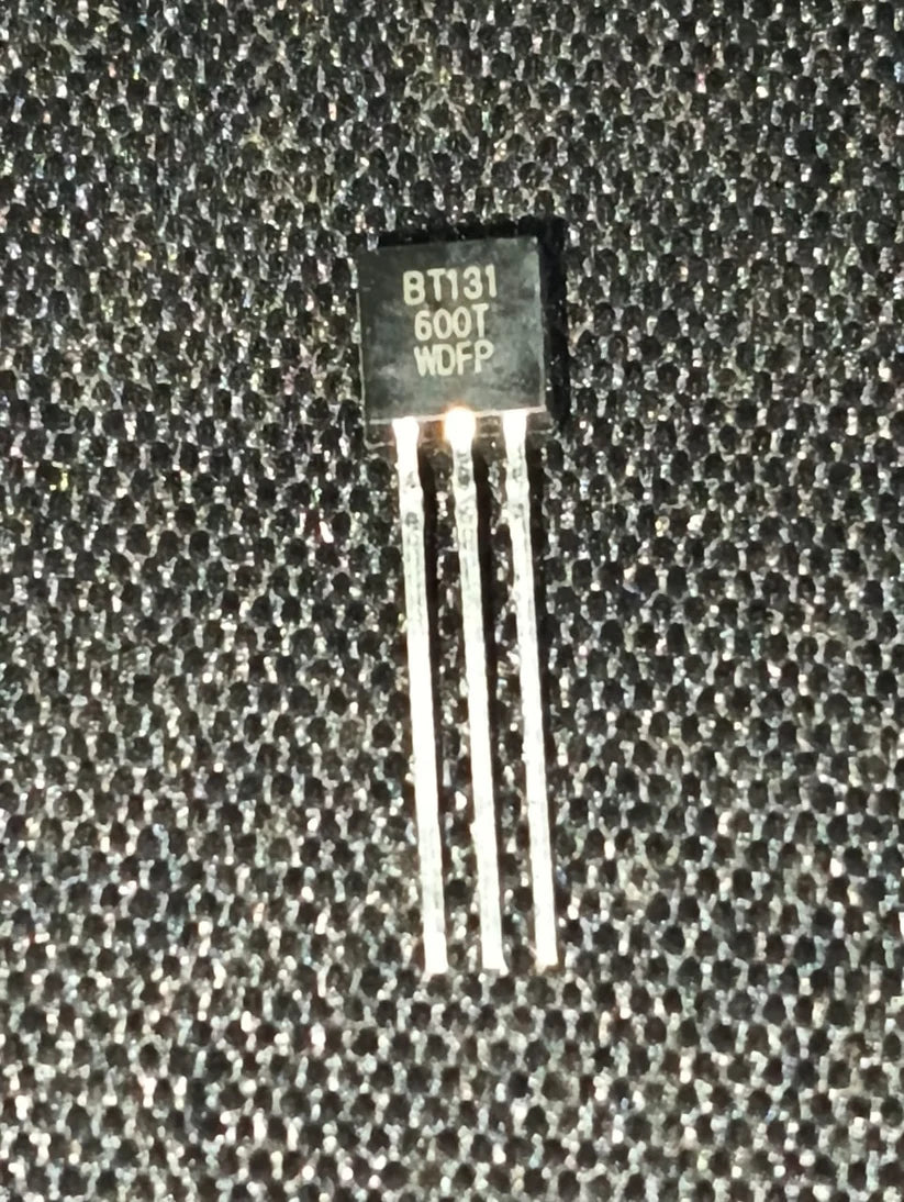 BT131-600T 600V 1 bidirectional thyristor TO-92-3 TRIAC