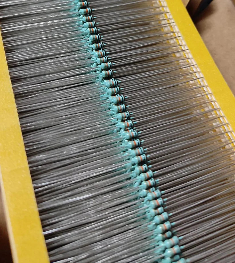 100 ohm 0.125W CFR RESISTOR TOLERANCE 5% 100E 100R