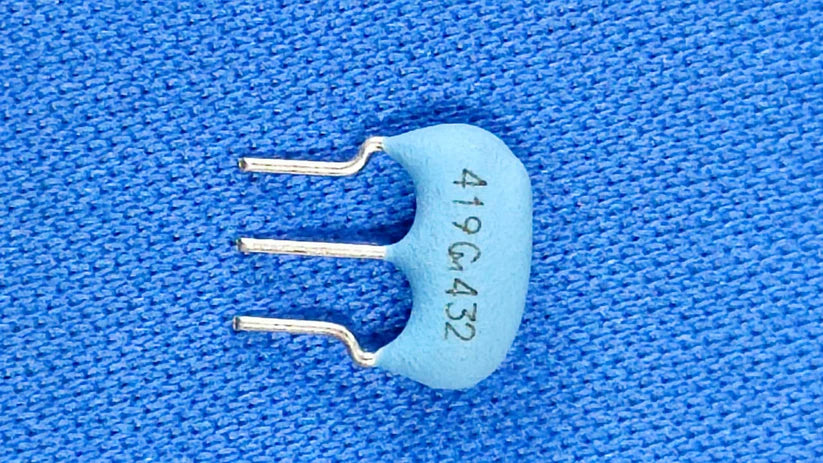 CSTLS4M19G53-B0 4.19MHz SIP-3-2.5mm Ceramic Resonator