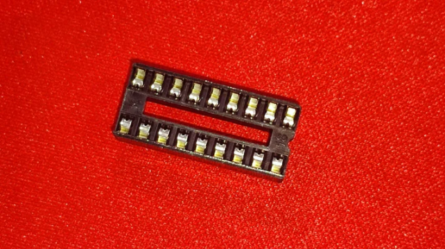 18 PIN IC BASE OR HOLDER 2.54MM PITCH