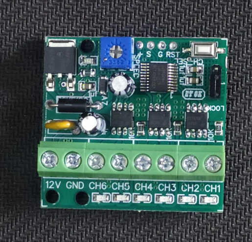 6 OR 4 CHANNEL DC LIGHT CHASER WITH 25 DESIGN,MODE AND SPEED CONTROL 7-15v 4.5A