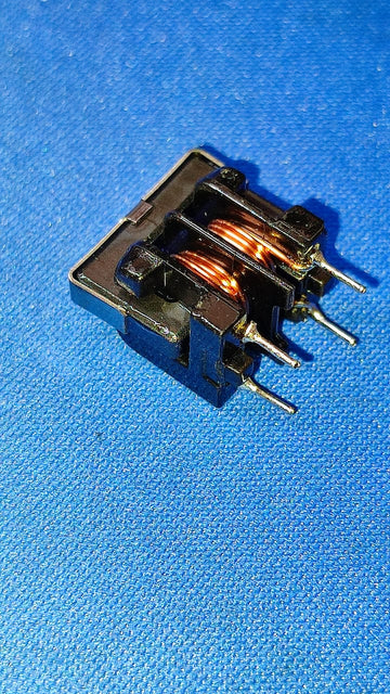 PDUUAT98-201MLN Plugin,17x12x17mm PROD Tech 200uH@1kHz 30m? 2 Plugin,17x12x17mm Common Mode Filters IBAT20999