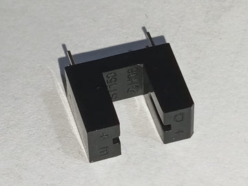 ST150(ZD) 5mm 1.2V DIP-4 Photointerrupters Transistor Output  IBAT20669