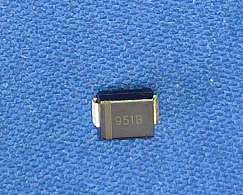 1SMB5951B SMB OTW 120V 3W Zener Diode SMD 5951 951B  IBAT20939