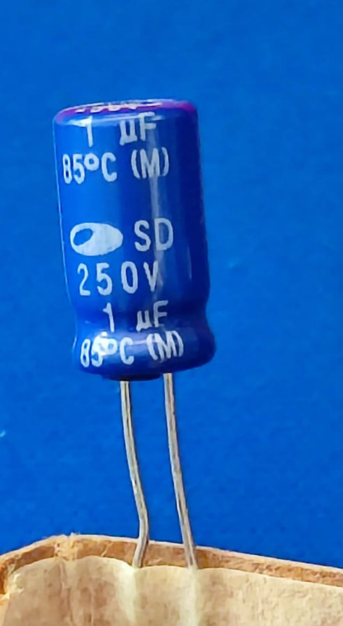 1uF 250V SAMWHA Electrolytic Capacitor ETA2226 IBAT20572