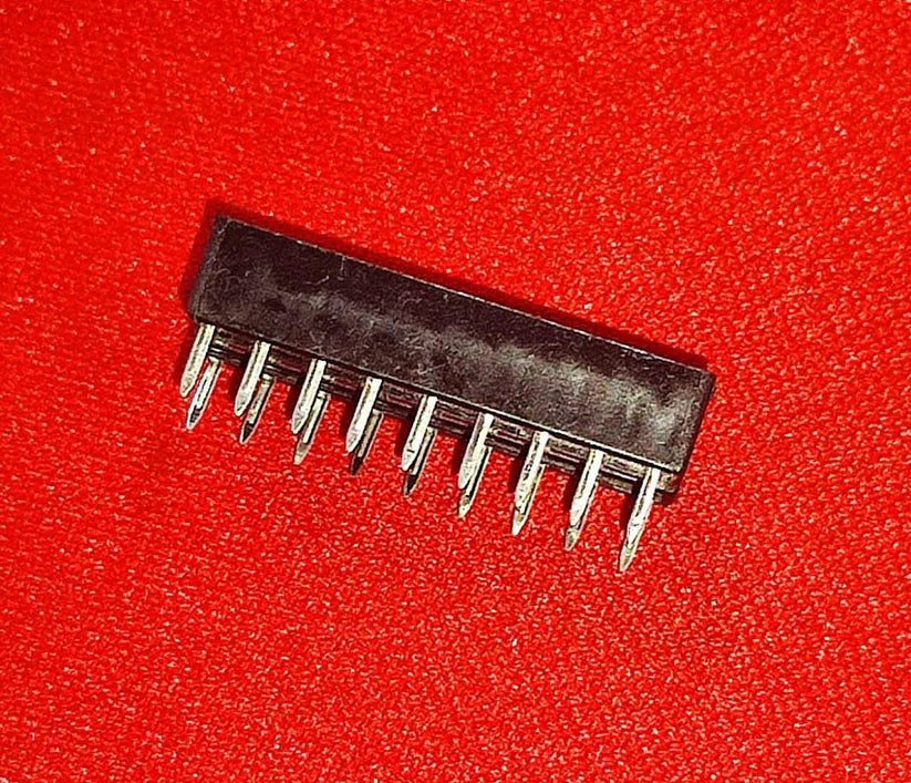 18 PIN IC BASE