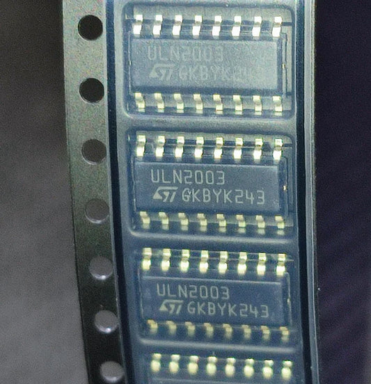 ULN2003 ULN2003D1013TR SOIC16 ST SMD