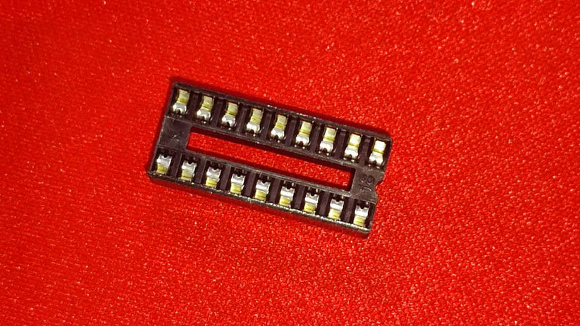 18 PIN IC BASE