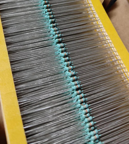 100 ohm 0.125W CFR RESISTOR TOLERANCE 5% 100E 100R