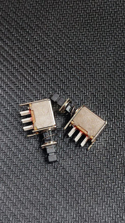 PS-22F02-S-B Plugin Key lock Switches