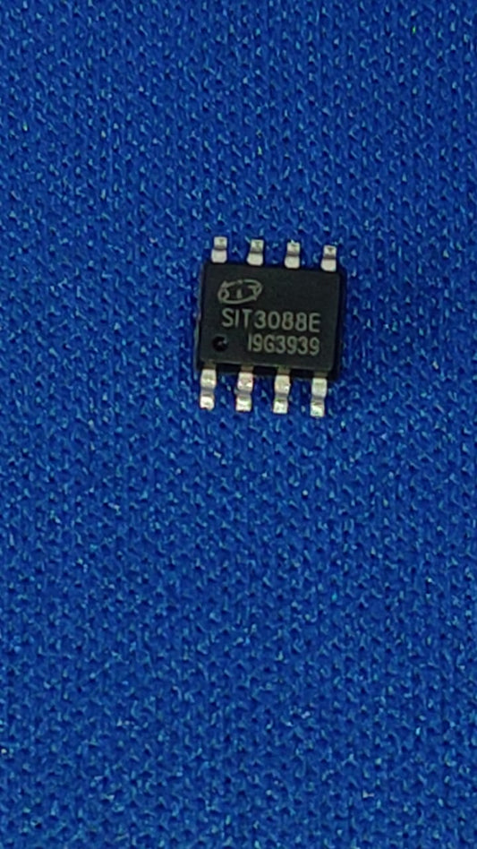 SIT3088EESA SOP-8 RS485 Transceiver RS-422 3088