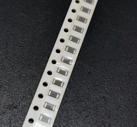 10uH 250mA 0805 SMD Inductor 20% CMP201209XD100MT