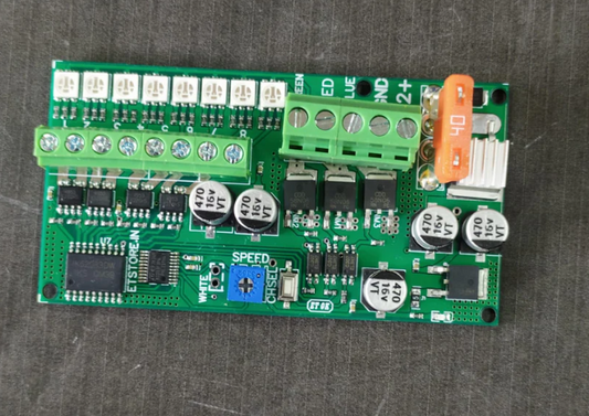 DC Design Chaser 8 Channel RGB 7-15V DC 10A