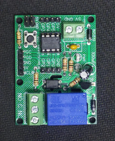 PIC12f508 DEVELOPMENT BOARD with RELAY