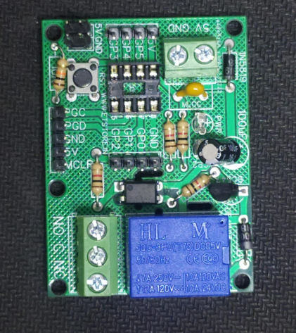 PIC 8 PIN DEVELOPMENT BOARD with RELAY