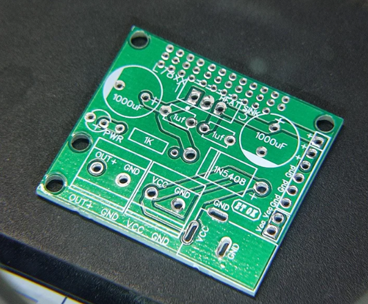 PCB FOR 7805 VOLTAGE REGULATOR