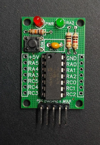 PIC16F676 PIC DEVELOPMENT BOARD