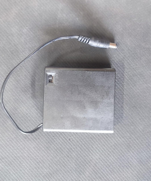 4 Cell AA battery Holder