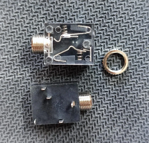 3.5MM FEMALE audio CONNECTOR SS-ST-3159