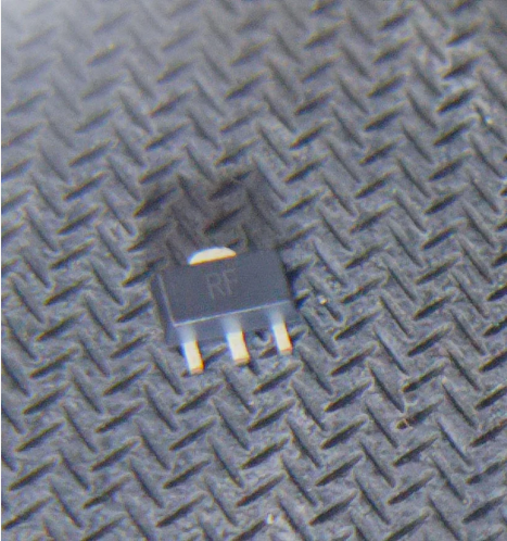 2SC3357 SOT-89 SMD  NPN EPITAXIAL SILICON RF TRANSISTOR