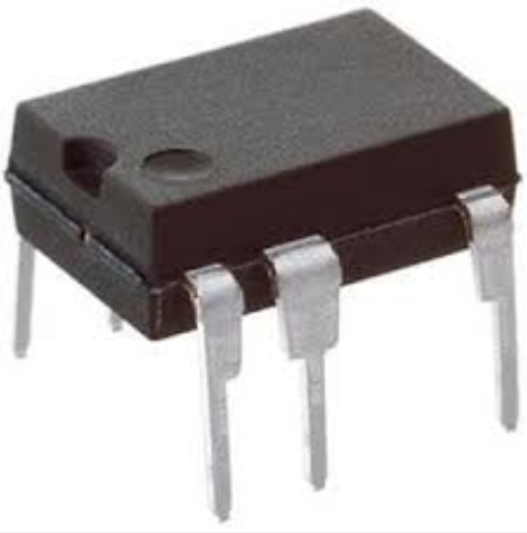 LNK305PN DIP7 PI
