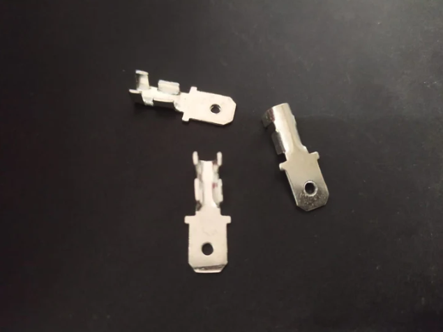 SE076 Crimping Lug Male