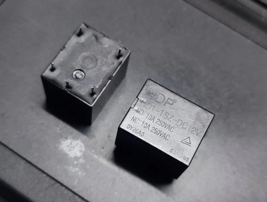 Relay 12V 10A  HDP SPST