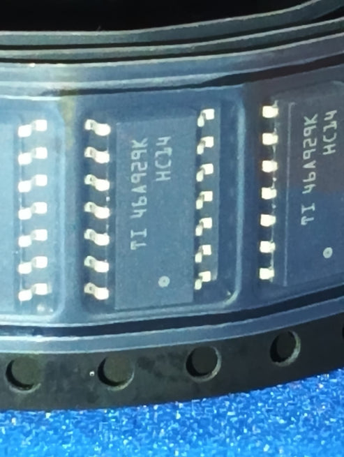 SN74HC14DR SOIC-14 Texas Instruments NOT GATE 7414 HC14 Inverters  IBAT20773